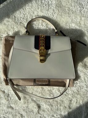 Gucci Silvie Top Handle Bag Medium